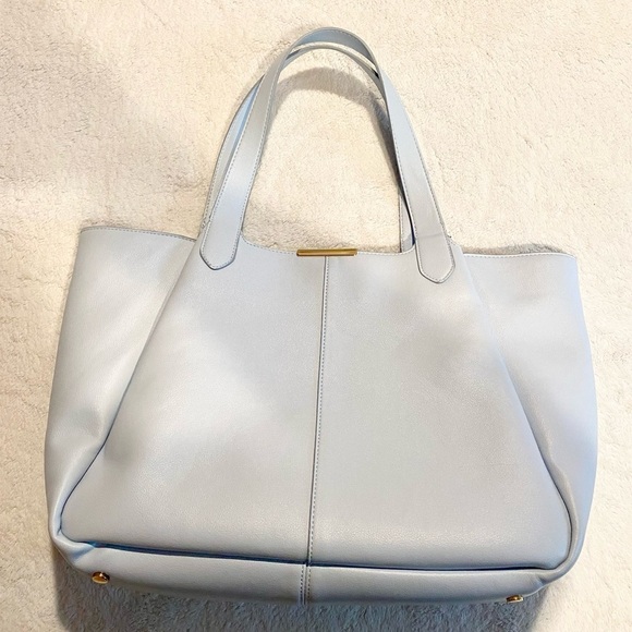 On 34th Extra-Large Tote, Skyway Blue - Picture 8 of 12